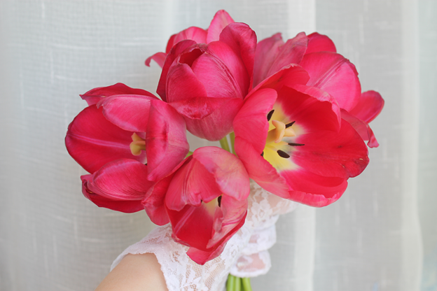 Свадебный букет из тюльпанов