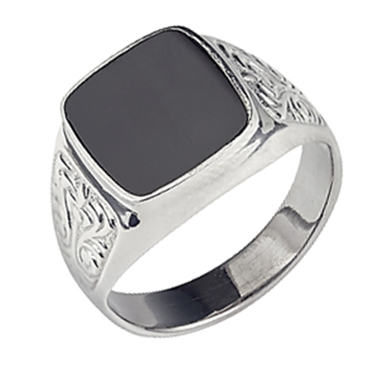 Кольцо из серебра с фианитом