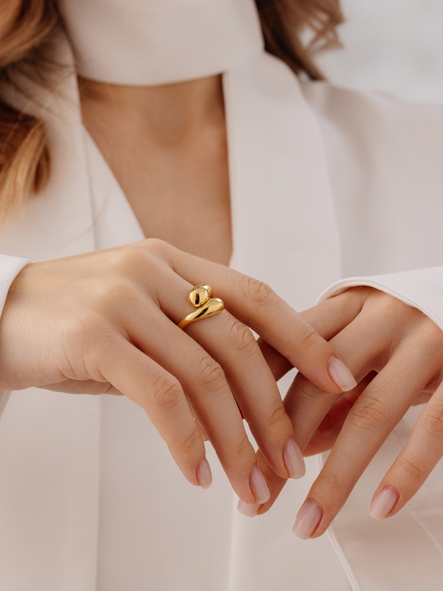 Кольцо из серебра без вставок (Арт. 1318405034)-1.jpg