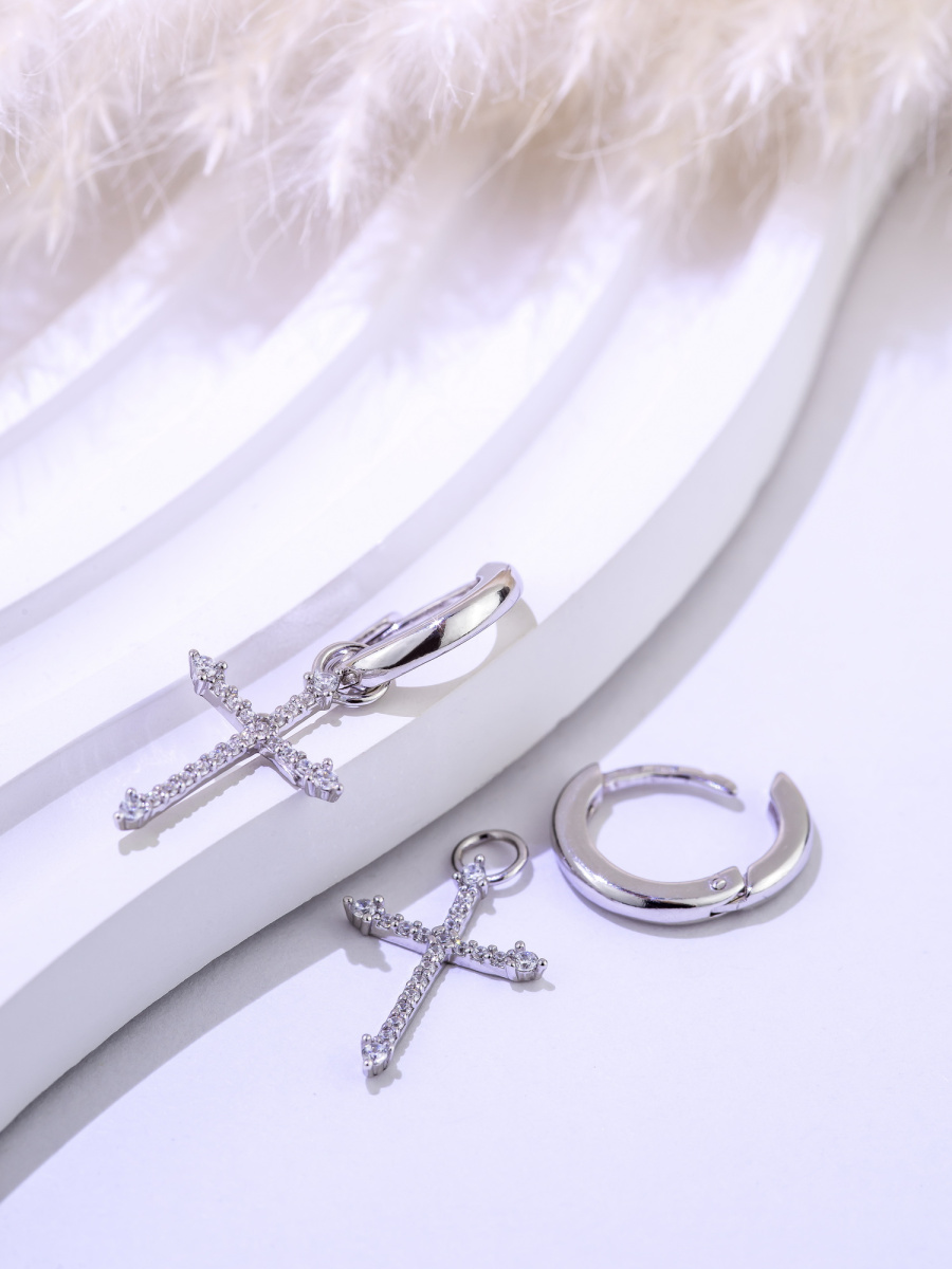 Серьги из серебра с фианитами (Арт. 2340205603).jpg