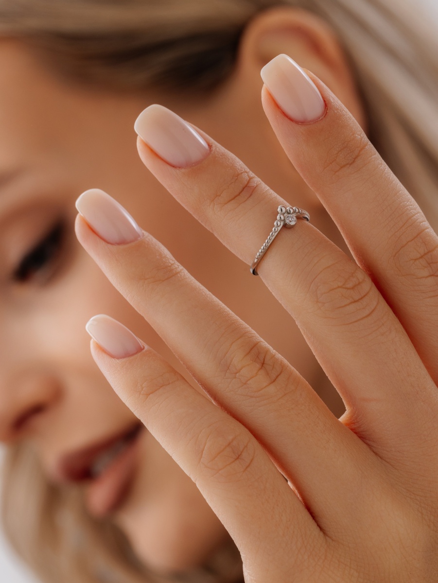 Кольцо из серебра с фианитом (Арт. 1340201739л) (2).jpg