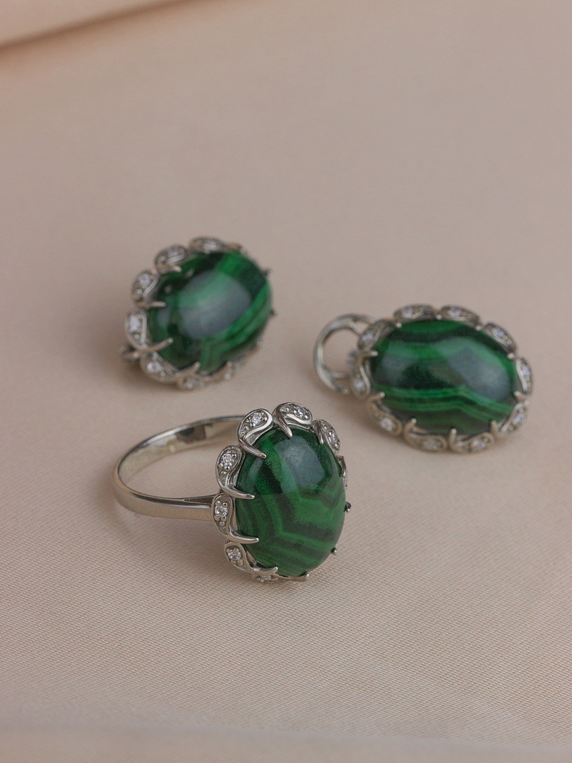 Комплект с малахитом 1.jpg
