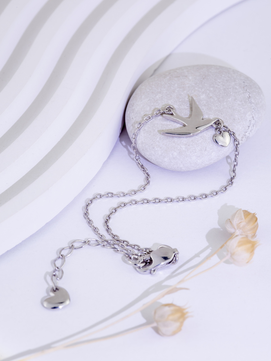 Серебристый декабрь. Выбираем украшения главного цвета месяца.jpg