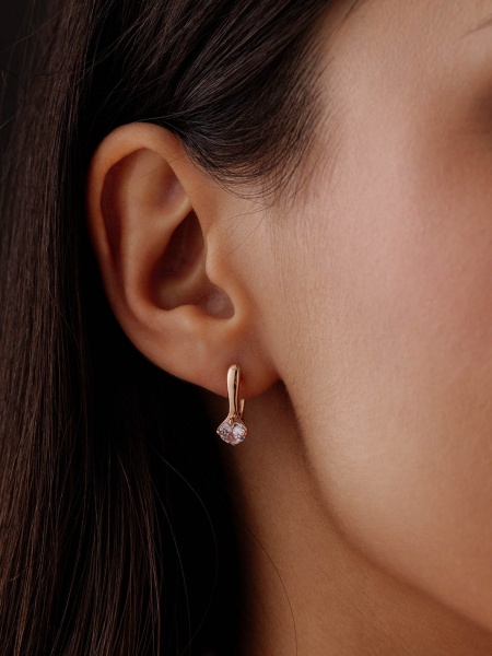 Серьги из серебра с фианитами со скидкой