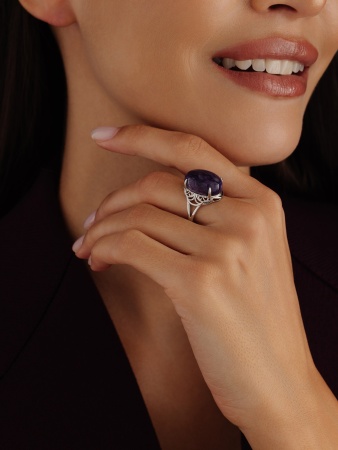 Купить кольцо из серебра с чароитом в интернет-магазине KRASNOE