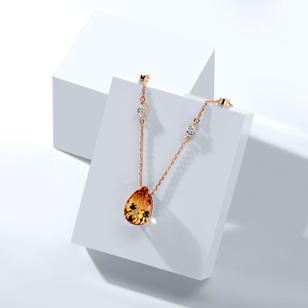 Колье из золота с топазом и бриллиантами