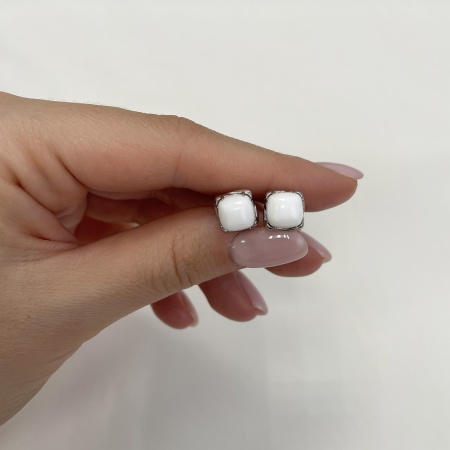 Пусеты из серебра с агатами