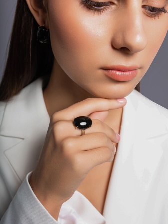 Купить кольцо из серебра с агатом в интернет-магазине KRASNOE