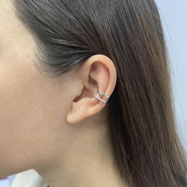 Серьги из серебра с фианитами