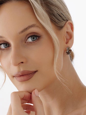 Серьги из серебра с кристаллом