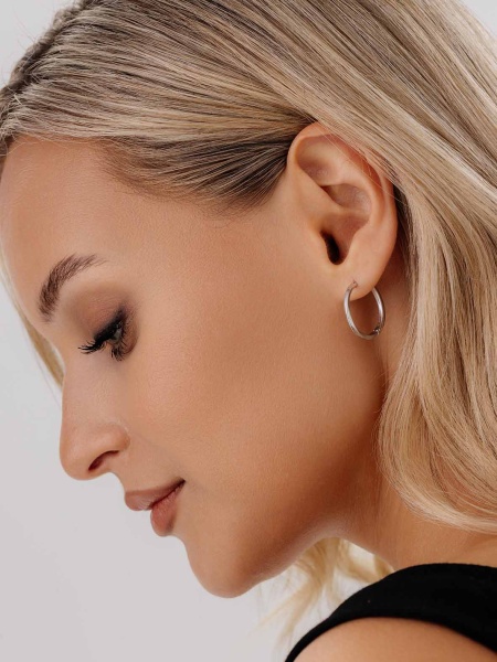 Серьги из серебра без вставок со скидкой