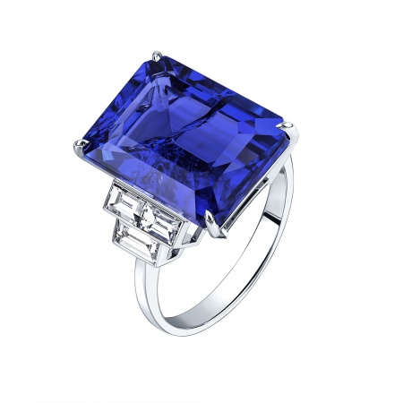 Кольцо из золота с танзанитом и бриллиантами Кольцо из золота с танзанитом и бриллиантами