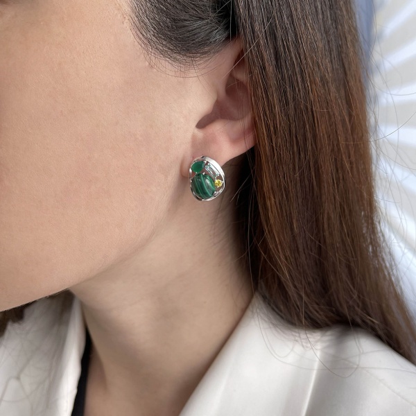 Серьги из серебра с агатами, малахитами и фианитами 2340381168-1 от KRASNOE, металл Серебро, вставка Малахит