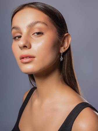 Серьги из серебра с фианитами