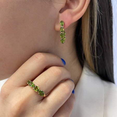 Купить кольцо из серебра с фианитами в интернет-магазине KRASNOE