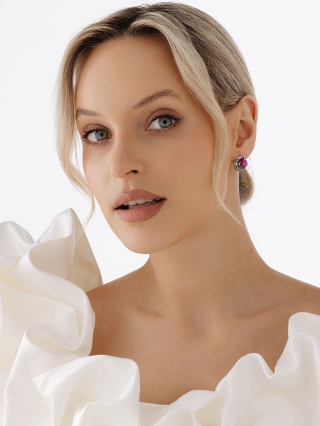 Серьги из серебра с рубинами звездчатыми