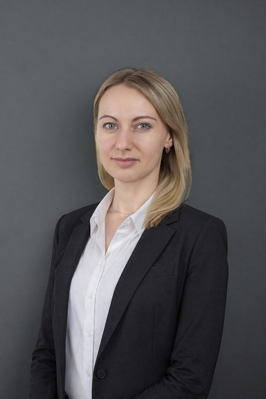 Елена Хватова