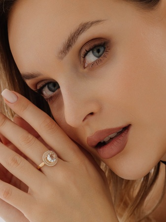 Кольцо из серебра с празиолитом и фианитами со скидкой