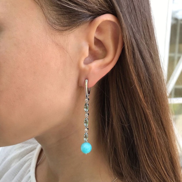 Серьги из серебра с амазонитами, кварцем и фианитами 2340371204л-2-68 от KRASNOE, металл Серебро, вставка Амазонит