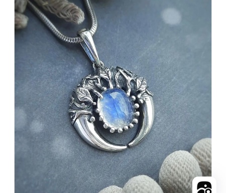 Купить подвески из серебра с лунным камнем