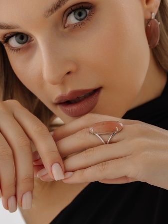 Купить кольцо из серебра с халцедоном в интернет-магазине KRASNOE