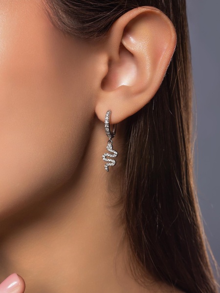 Серьги из серебра с фианитами