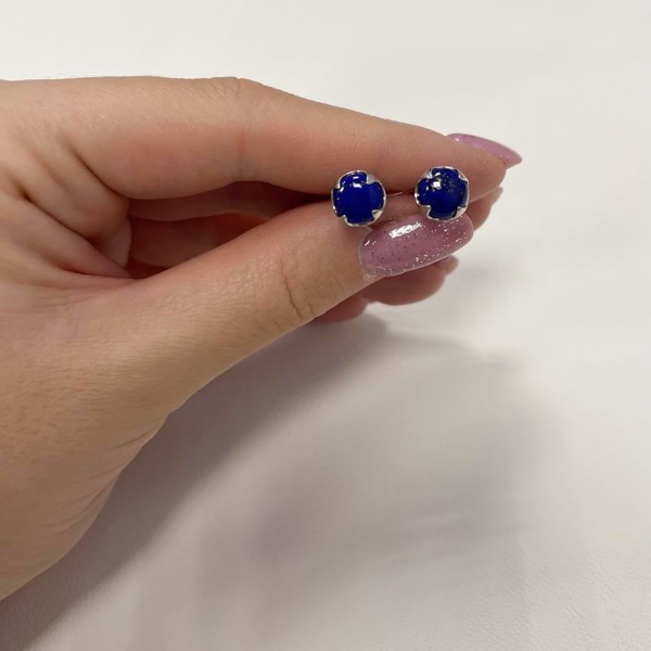 Пусеты из серебра с лазуритами Пусеты из серебра с лазуритами