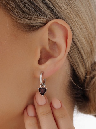 Серьги из серебра с гранатами