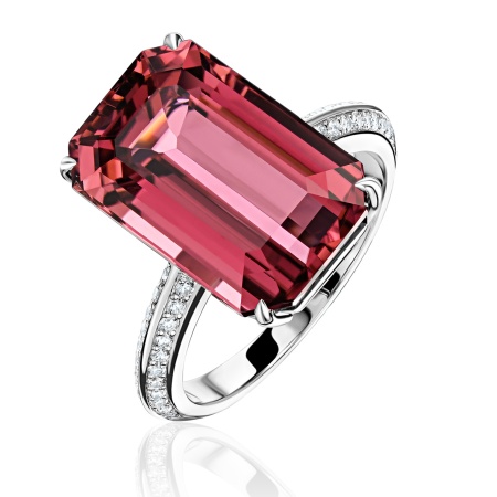 Кольцо из золота с турмалином и бриллиантами