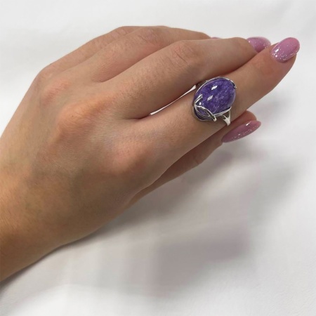 Купить кольцо из серебра с чароитом в интернет-магазине KRASNOE