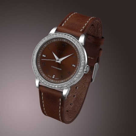 Часы из серебра с фианитом