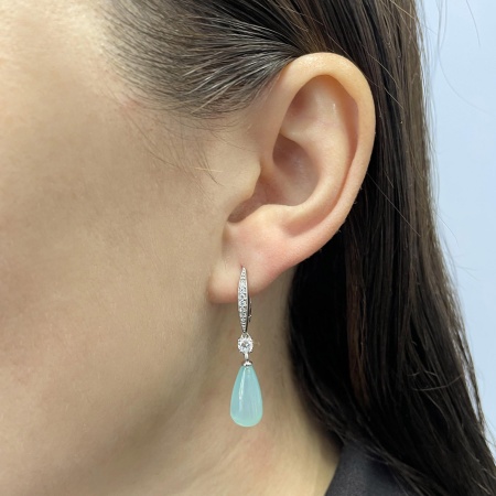 Серьги из серебра с халцедонами и фианитами 3597013606л-69 от KRASNOE, металл Серебро, вставка Халцедон