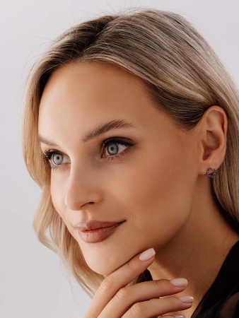 Пусеты из серебра с ситаллами со скидкой