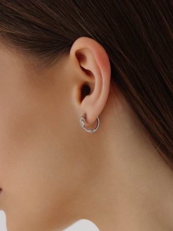 Серьги из серебра с фианитом