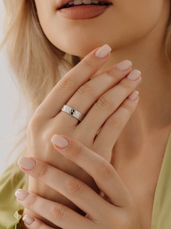 Купить кольцо из серебра без вставок в интернет-магазине KRASNOE