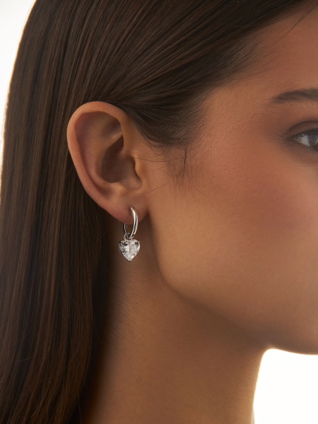 Серьги из серебра с фианитом