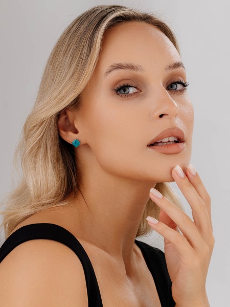 Пусеты из серебра с турмалином синт.