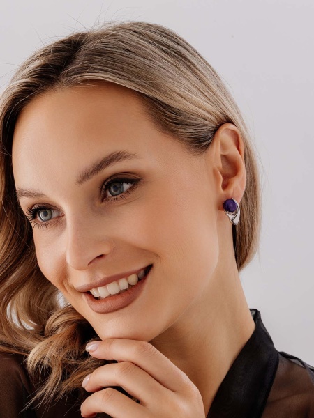 Серьги из серебра с чароитами
