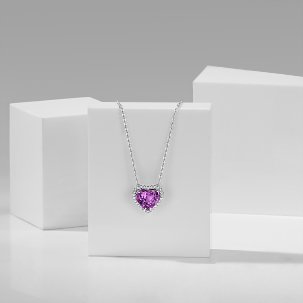 Колье из золота со шпинелью и бриллиантами