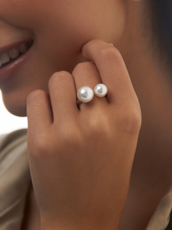 Купить кольцо из серебра с жемчугом в интернет-магазине KRASNOE