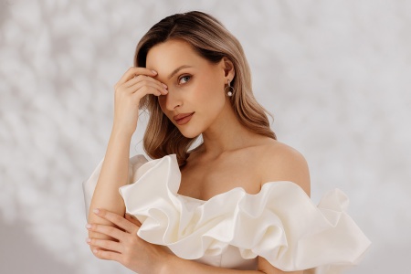 Пусеты из серебра с имитацией жемчуга