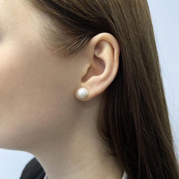 Пусеты из серебра с жемчугом Пусеты из серебра с жемчугом