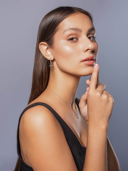 Серьги из серебра без вставок со скидкой