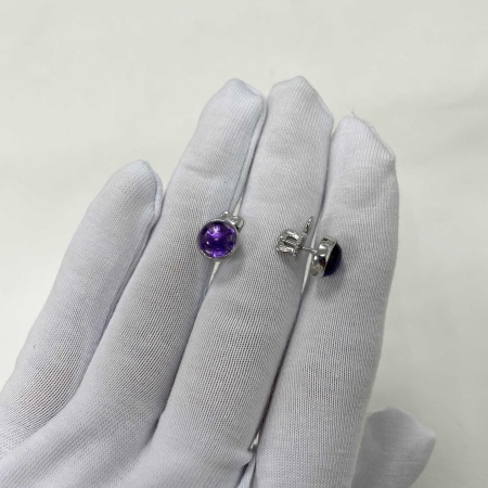 Серьги из серебра с чароитом со скидкой