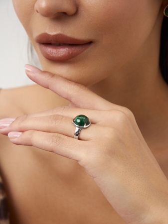Купить кольцо из серебра с малахитом в интернет-магазине KRASNOE