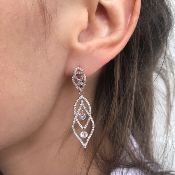 Серьги из серебра с фианитами 2340200782л от KRASNOE, металл Серебро, вставка Фианит Серьги из серебра с фианитами 2340200782л от KRASNOE, металл Серебро, вставка Фианит