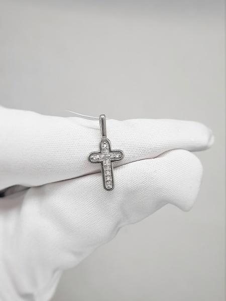 Подвеска из серебра с фианитами