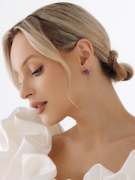 Серьги из серебра с рубинами звездчатыми