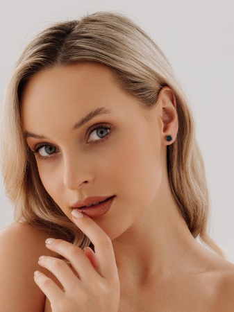 Пусеты из серебра с топазом