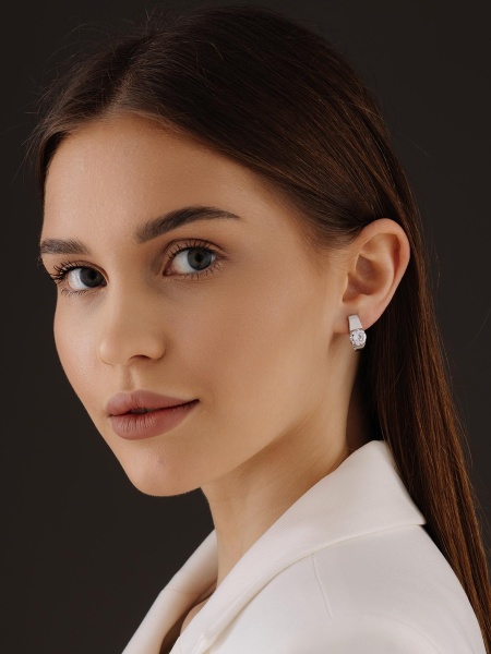 Серьги из серебра с фианитами
